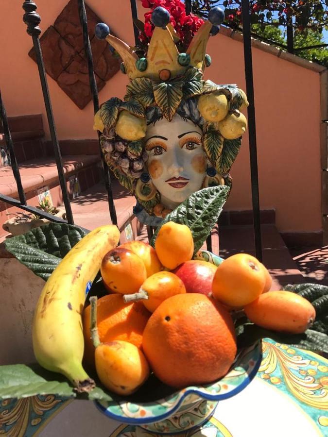La Capanna Di Giuseppe E Maria Bed & Breakfast Таормина Екстериор снимка