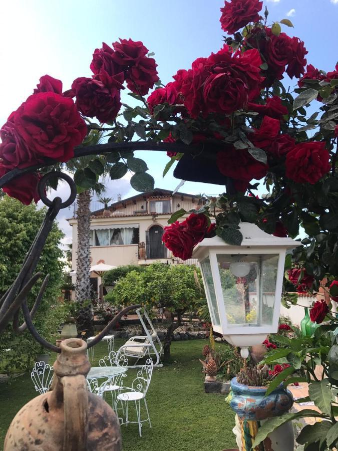 La Capanna Di Giuseppe E Maria Bed & Breakfast Таормина Екстериор снимка